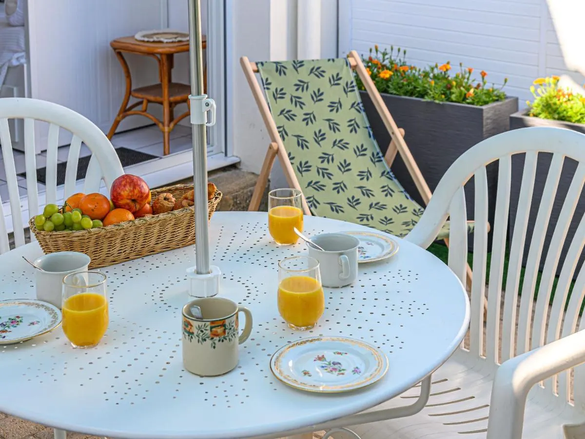 Apartment Les Eiders By Interhome Carnac